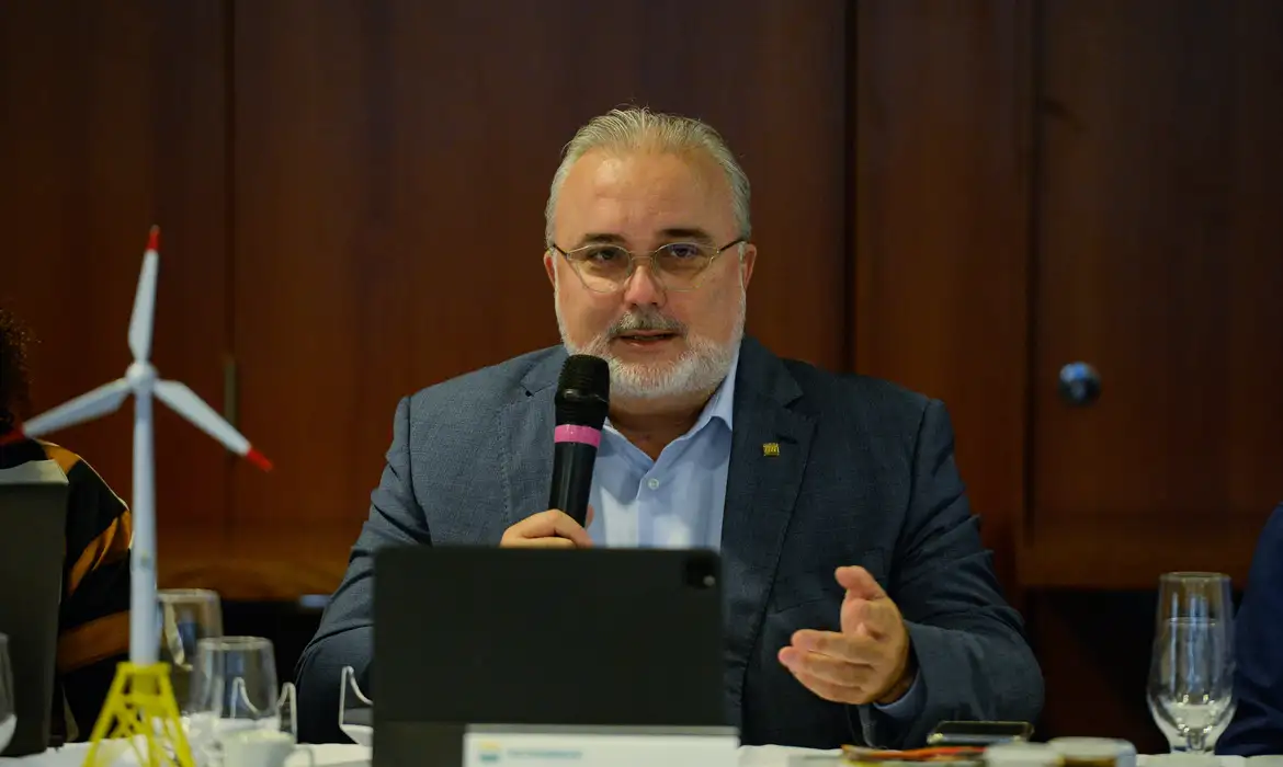 Investimento da Petrobras deve criar 1,4 milhão de empregos em cinco anos