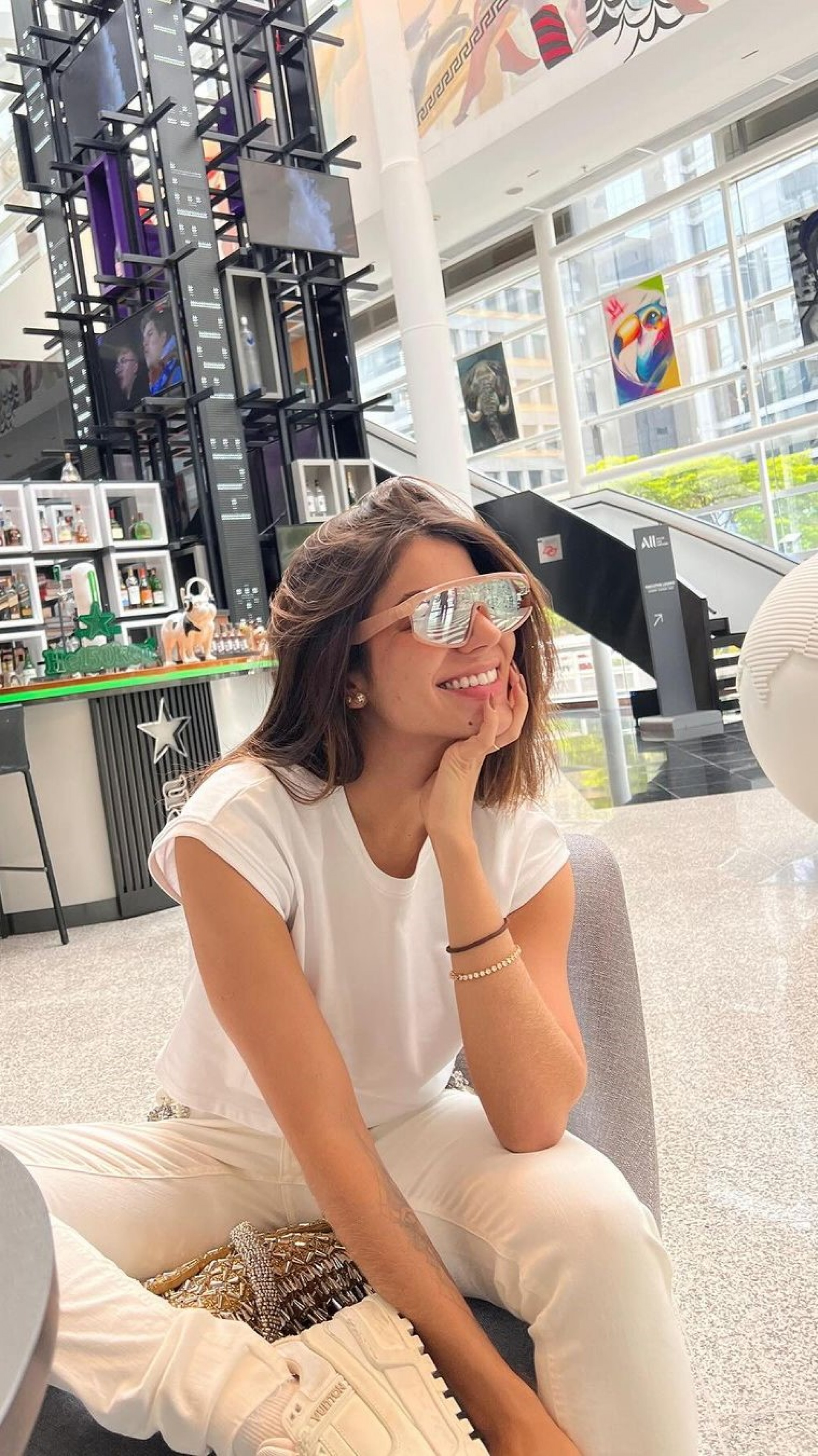 Vale lembrar que os dois se conheceram quando Hariany participou do clipe da m&uacute;sica 'Raparigueiros', da qual Matheus gravou junto ao irm&atilde;o, Z&eacute; Felipe - Reprodu&ccedil;&atilde;o / Instagram