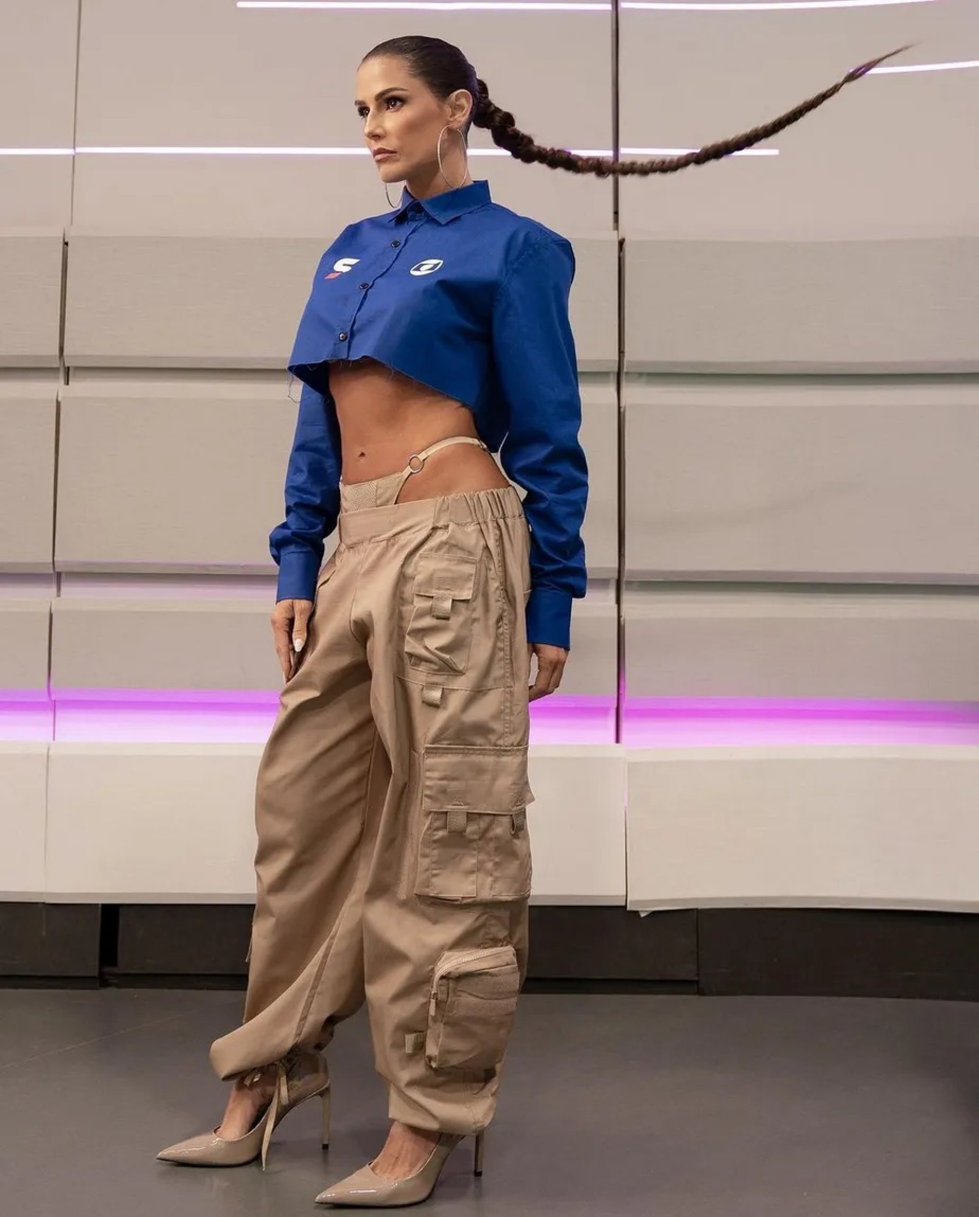 Look escolhido por Deborah Secco para comentar a Copa do Mundo de 2022 - Reprodução Internet