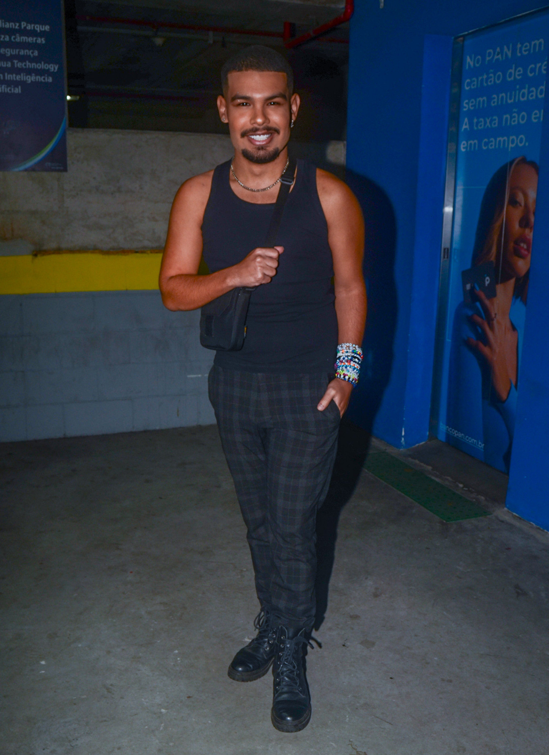 Ex-BBB Vyni  - Araujo/ Agnews