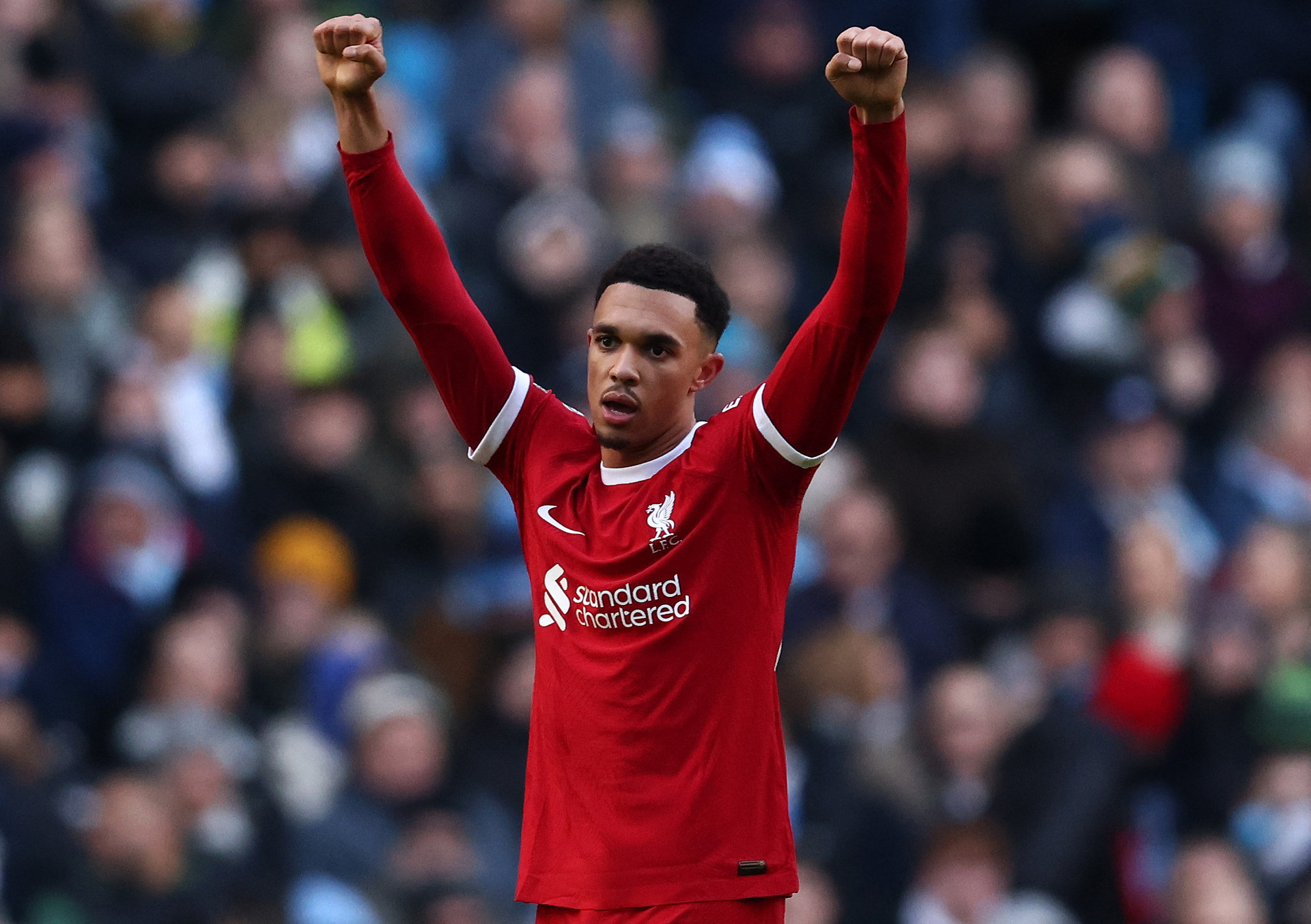 Trent-Alexander comemorando seu gol contra o Manchester City - Darren Staples / AFP