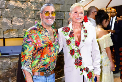 Famosos marcam presença no aniversário de 50 anos de Angélica