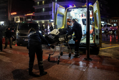 Naufrágio na Grécia deixa um morto e 12 desaparecidos