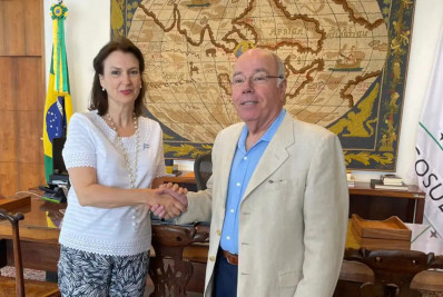 Chanceler indicada por Milei discute posse e Mercosul com Mauro Vieira