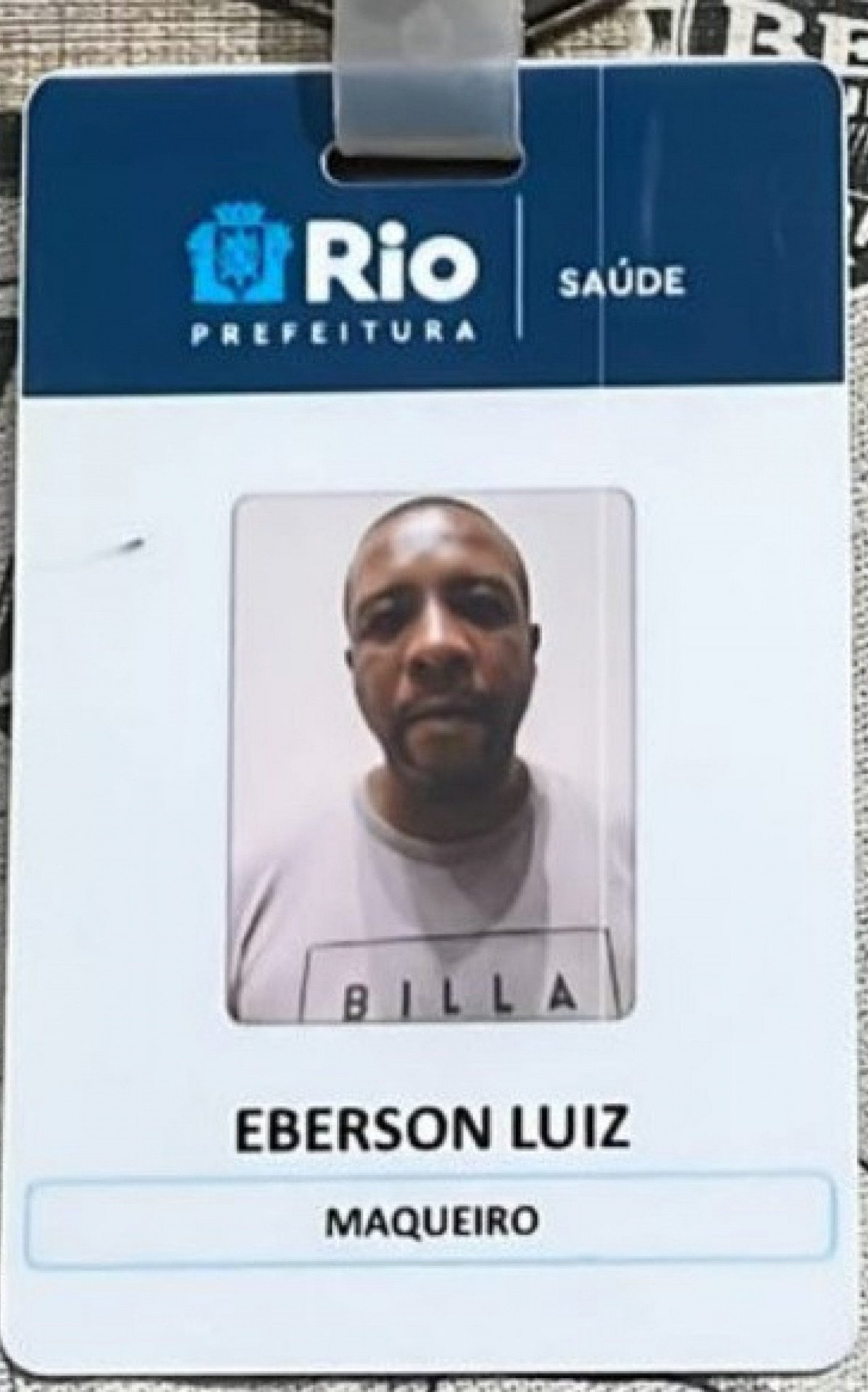 Eberson Luiz Santos da Silva, de 42 anos, mostrou crachá para PMs antes de ser morto - Arquivo Pessoal
