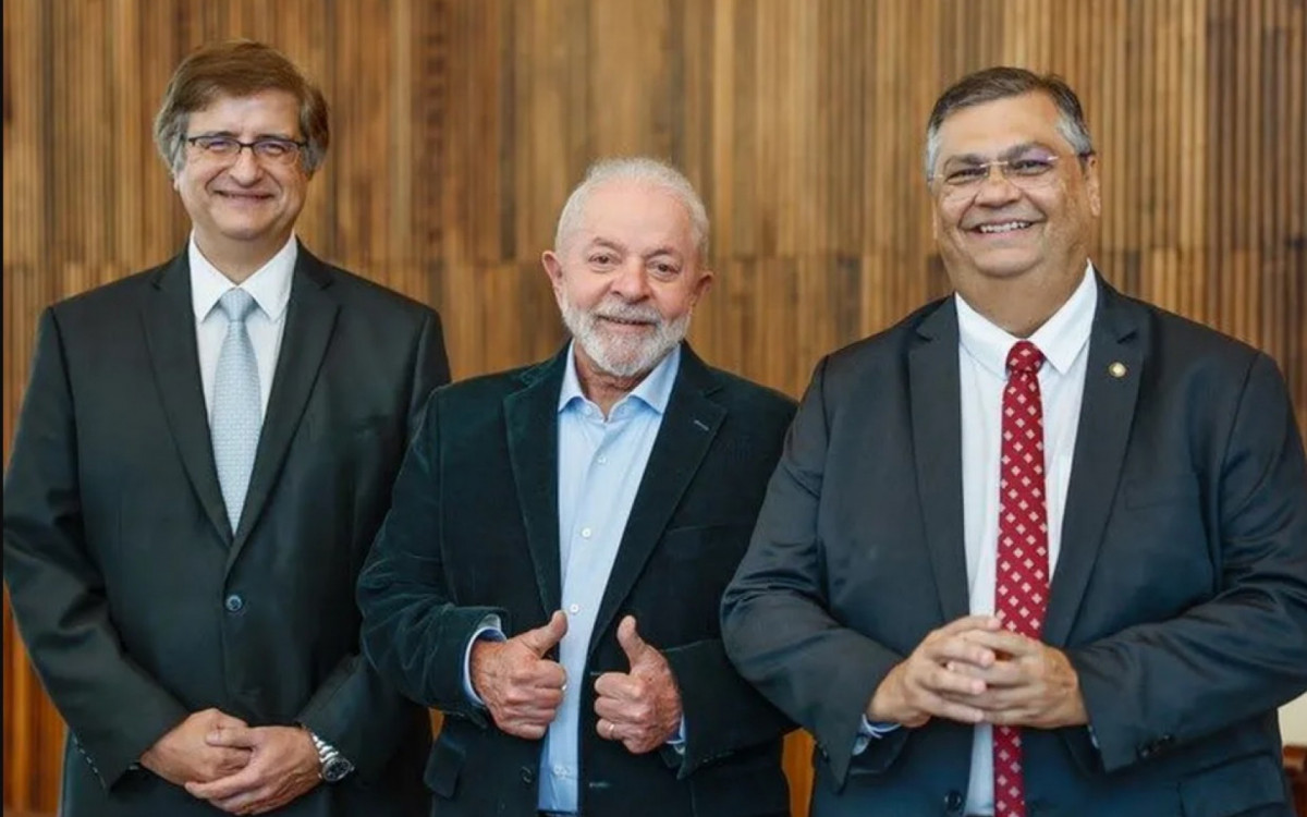 Paulo Gonet, Lula e Flávio Dino - Ricardo Stucket/PR