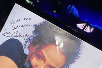 Taylor Swift escreve recado carinhoso para mãe de Ana Benevides: 'Eu te amo'