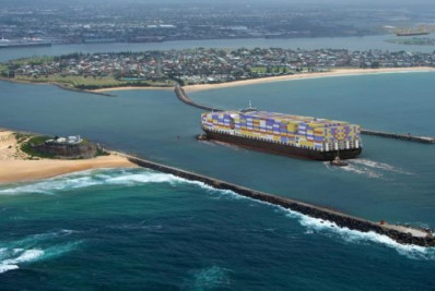 Polícia anuncia detenção de 109 ativistas climáticos após bloqueio de porto na Austrália