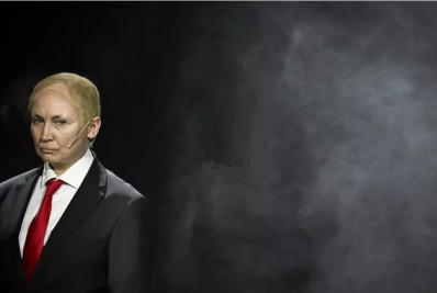 Peça teatral satírica sobre Putin faz sucesso em país europeu