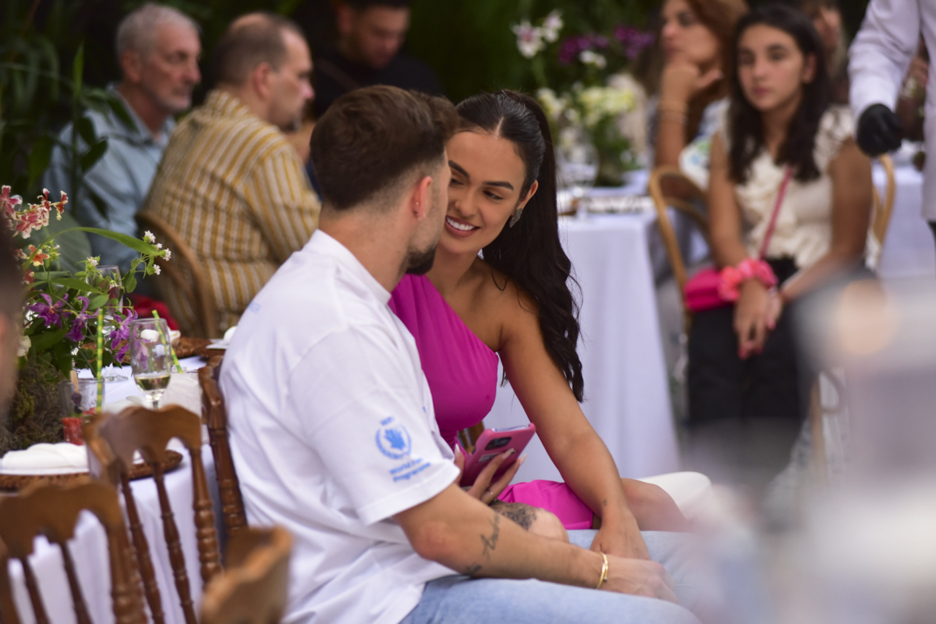Larissa Santos acompanhou desfile ao lado de rapaz apontado como seu novo affair - Leo Franco / Ag. News