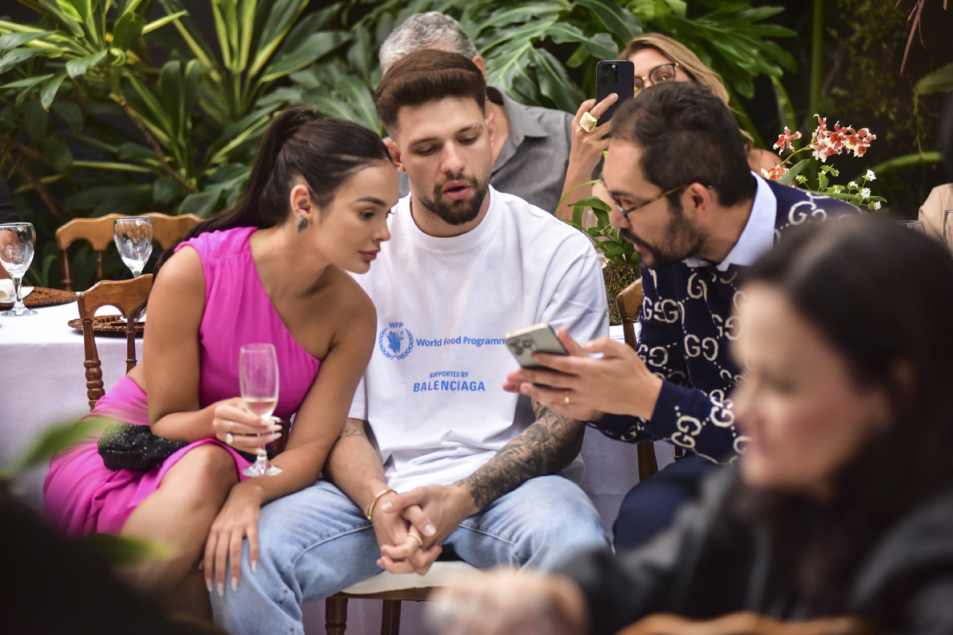 Larissa Santos acompanhou desfile ao lado de rapaz apontado como seu novo affair - Leo Franco / Ag. News