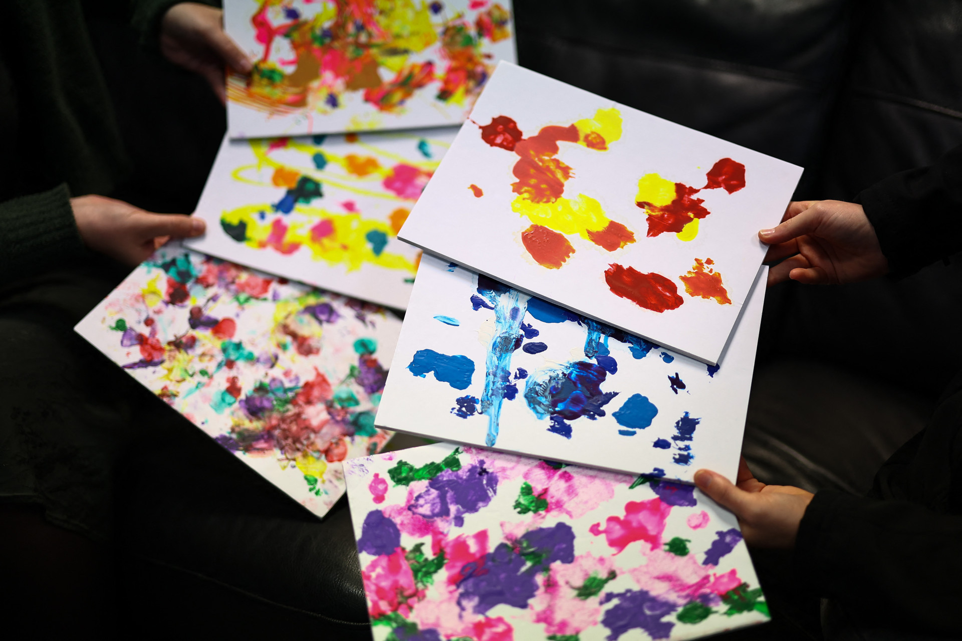 Obras podem ser vendidas por quase R$ 2 mil - Henry Nichols/AFP