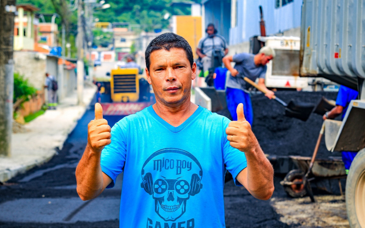 O pedreiro e morador do Jardim das Acácias, Rubem Soares, de 50 anos, agradeceu pela chegada das benfeitorias