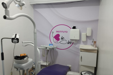 Polícia prende falsa médica dentro de clínica odontológica em Duque de Caxias  