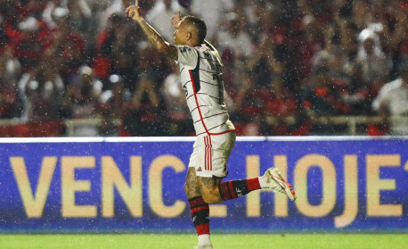 Flamengo planeja pré-temporada nos EUA e quer jogo contra time de Messi :  r/CRFla