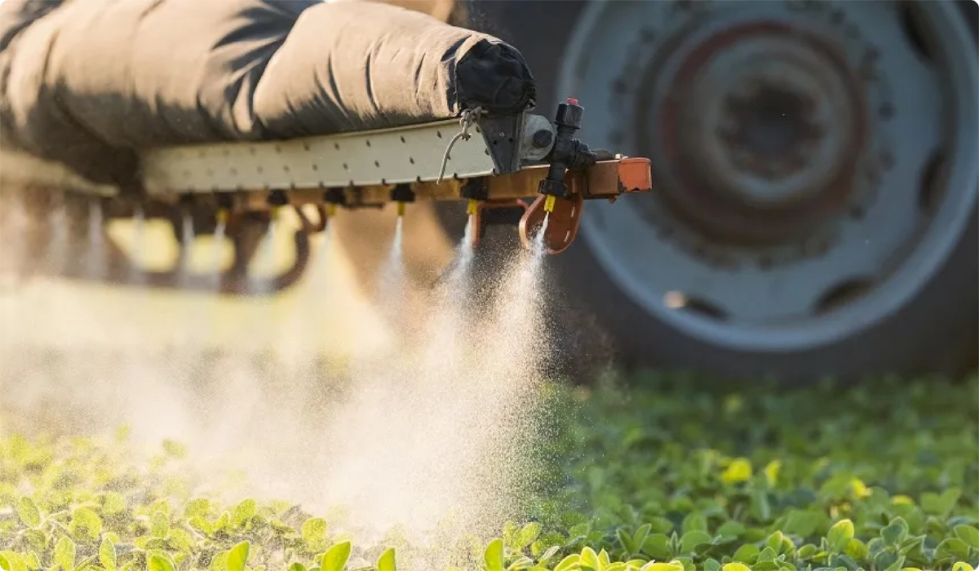 Sete dos dez agrotóxicos mais vendidos no Brasil são proibidos na UE