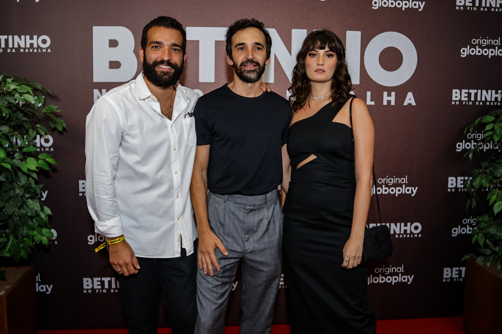 Humberto Carrão, Júlio Andrade e Elen Cunha no lançamento da série 'Betinho: No Fio da Navalha', em São Paulo - Victor Chapetta/ Agnews
