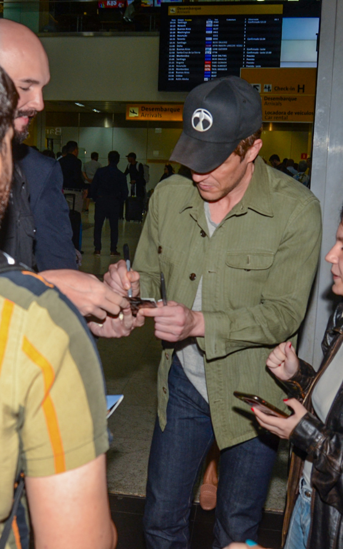 Brandon Flowers, vocalista do The Killers, desembarca no Brasil para se apresentar no Primavera Sound