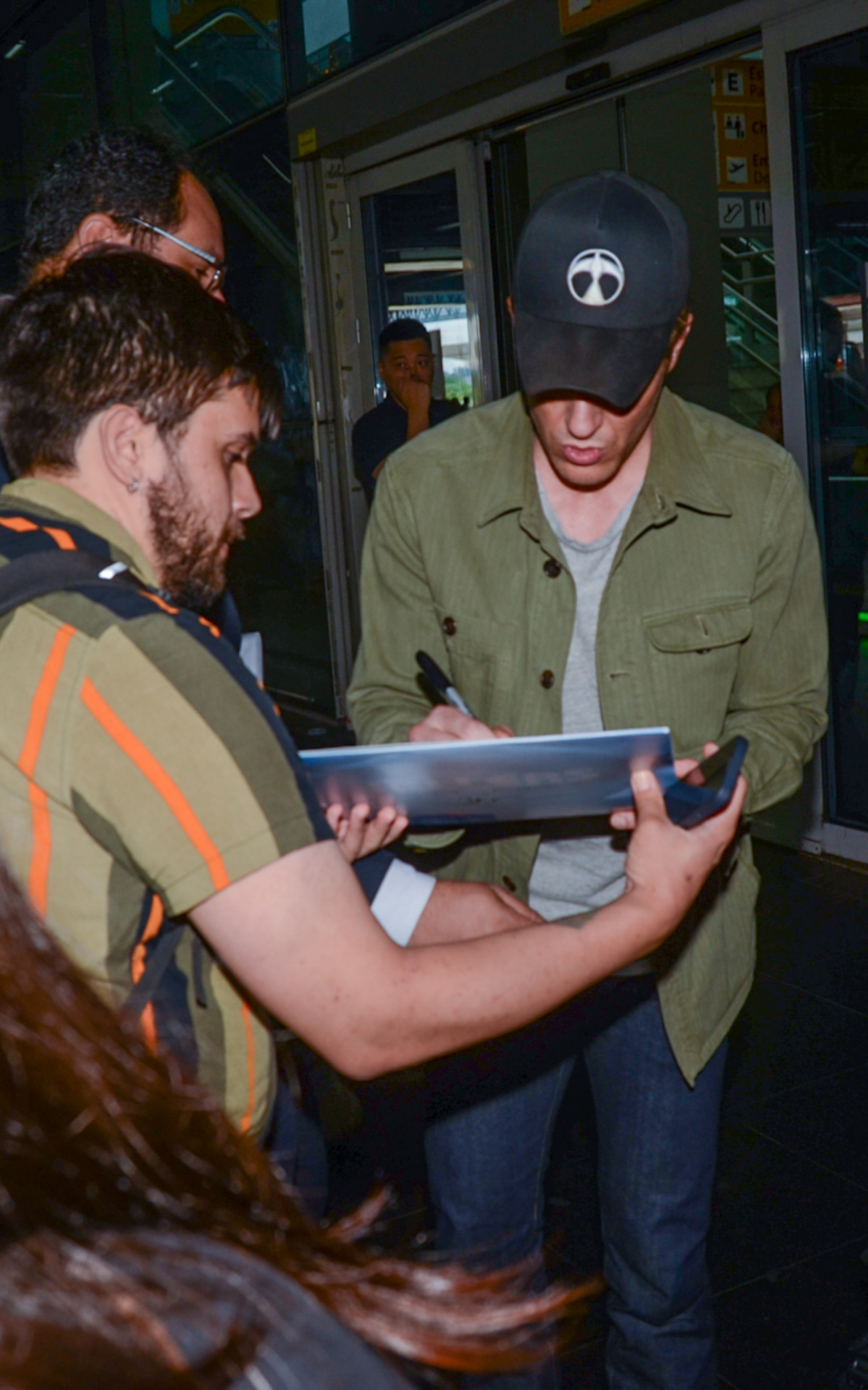 Brandon Flowers, vocalista do The Killers, desembarca no Brasil para se apresentar no Primavera Sound