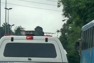 Ladrões roubam casa, vão embora de 'vermelinho' e são presos por Policiais do PROEIS em Maricá