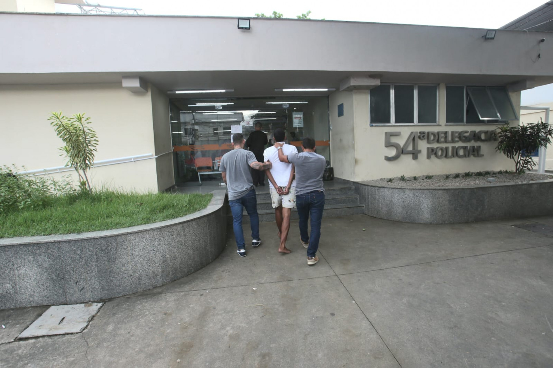 Kayky Alves de Araujo foi preso por policiais da 54ª DP (Belford Roxo) - Cleber Mendes / Agência O Dia