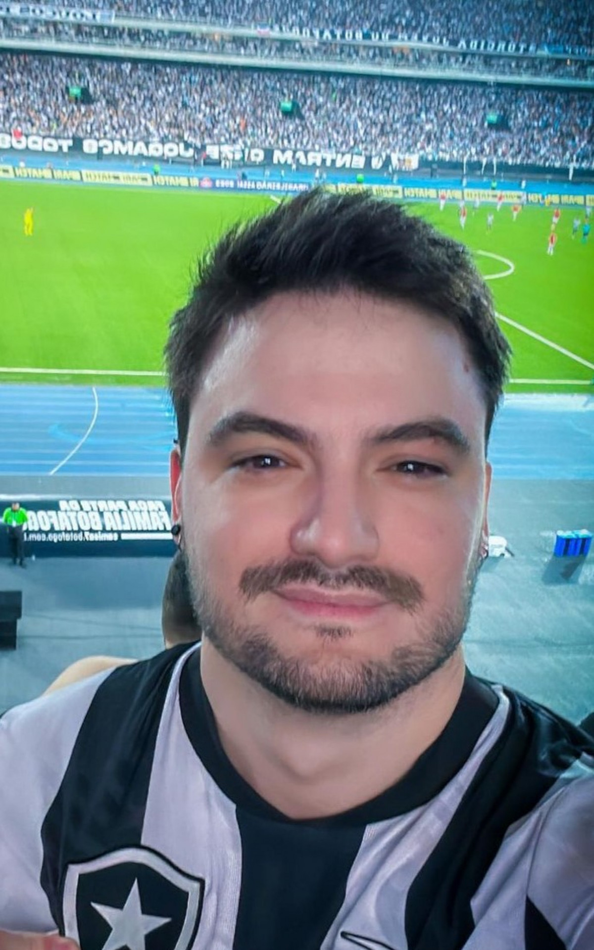 Frustrado com o resultado da &uacute;ltima partida contra o Coritiba, Felipe Neto fez um desabafo nas redes sociais, nesta quinta-feira (30)
 - Reprodu&ccedil;&atilde;o / Instagram