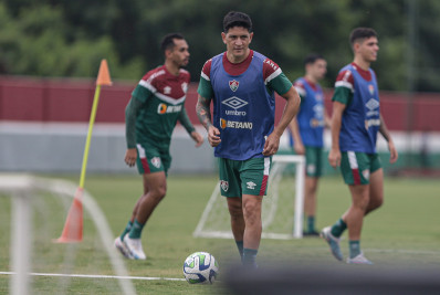 Pela primeira vez na carreira, Cano marca 40 gols em dois anos seguidos