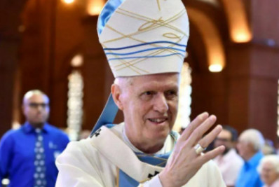 Padre pede para que somente os pobres se levantem na igreja e vídeo viraliza