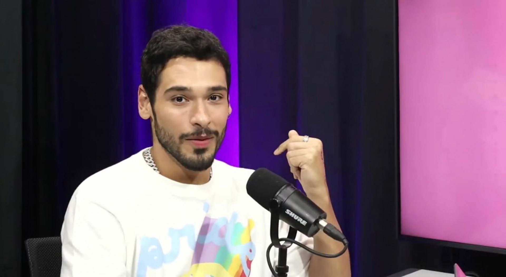 Bruno Fagundes revela uso de drogas ao tentar esconder que é gay - Reprodução / Instagram 