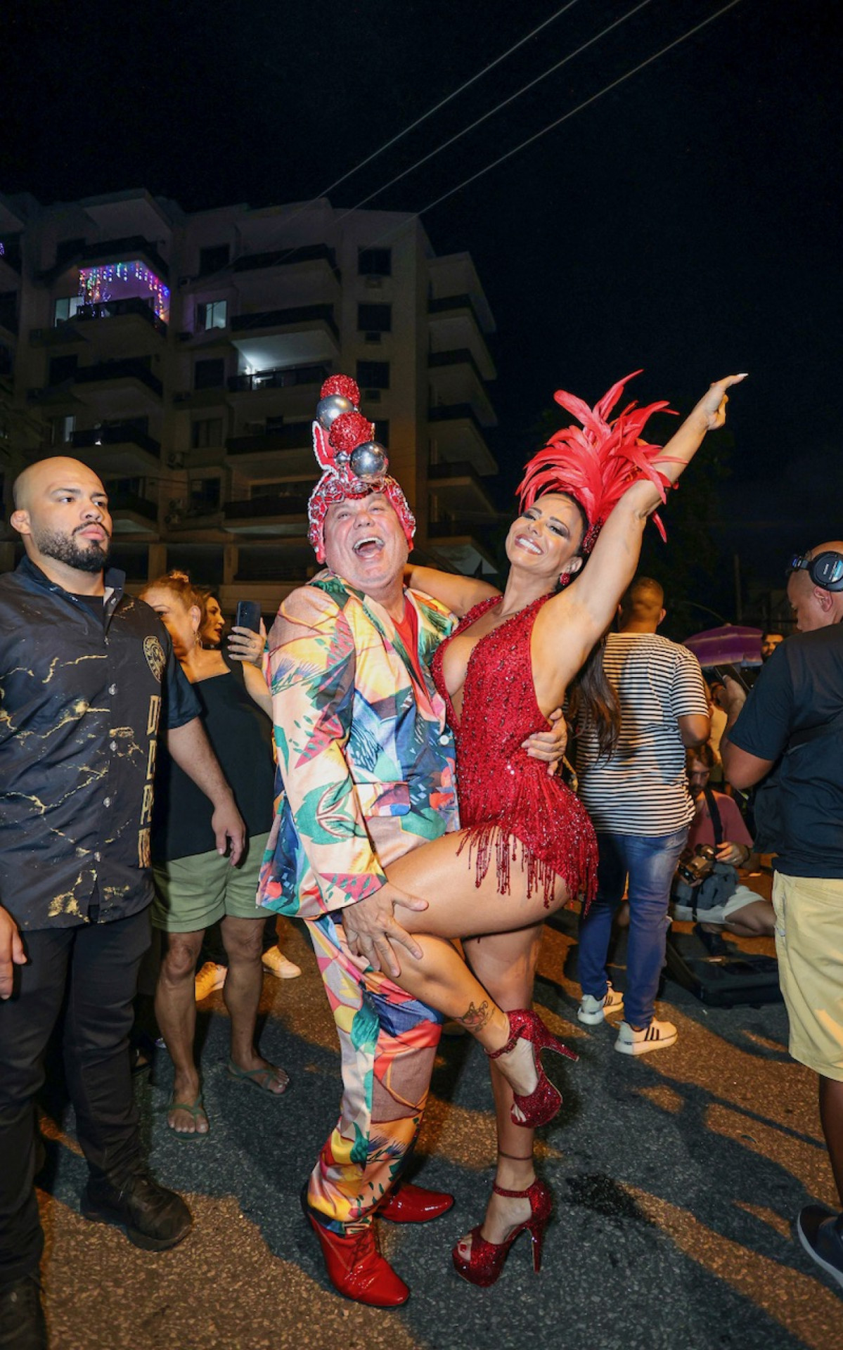 Milton Cunha e Viviane Araujo