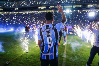 Renato Gaúcho lamenta saída de Suárez e brinca com substituto ideal