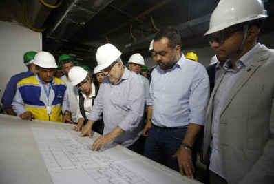 Governador do Estado vistoria obra do Hospital Regional do Câncer em Nova Friburgo