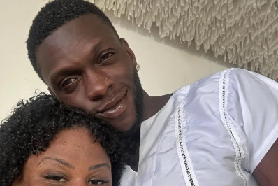 Após assumir namoro com ator pornô gay, Carol de Niterói vai à Bahia se benzer