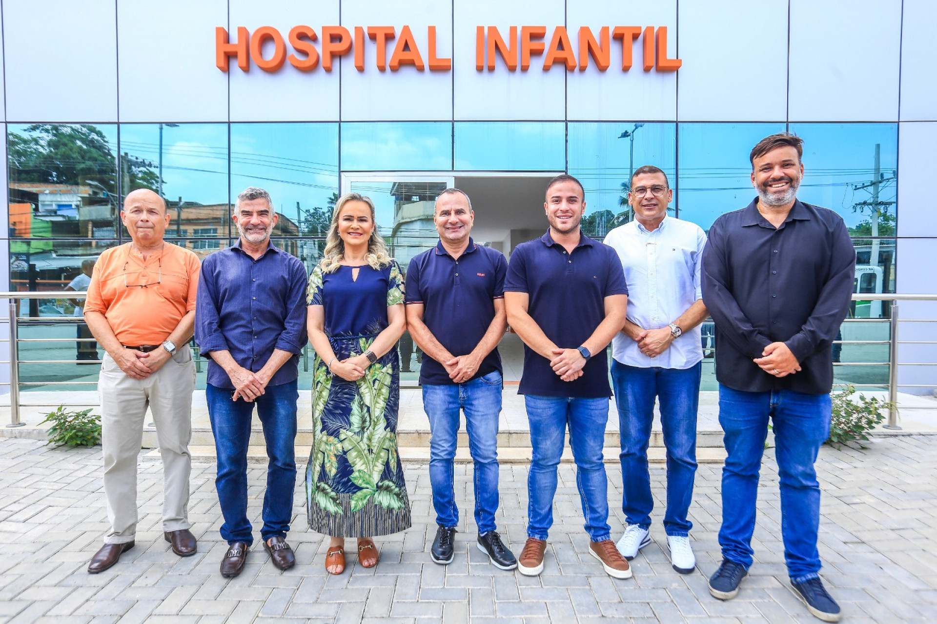 Humberto Barros, Edmilson Migowski, Daniela do Waguinho, Matheus Carneiro, Paulo Andrade e Christian Vieira visitaram o Hospital Infantil - Rafael Barreto / PMBR