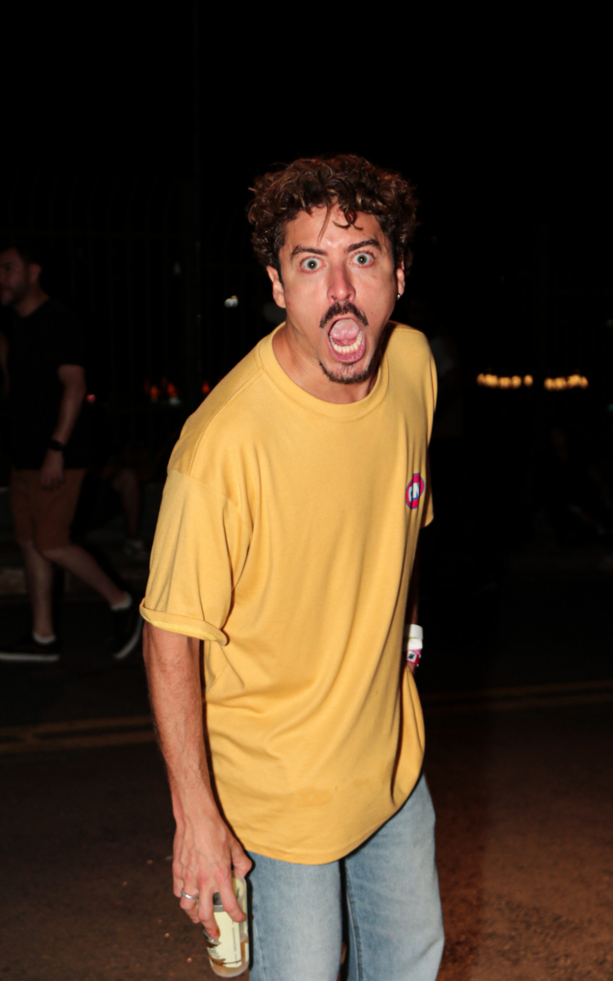 Jesuíta Barbosa aproveita primeiro dia de Primavera Sound, em São Paulo