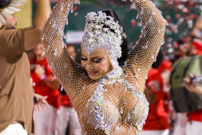 Viviane Araújo e mais famosas brilham no mini desfile das escolas de Samba do Grupo Especial