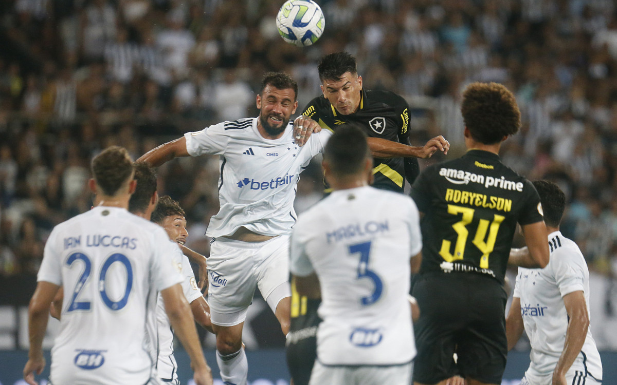 Diego Costa sobre queda do Botafogo: Faltou humildade, deixar o ego de  lado