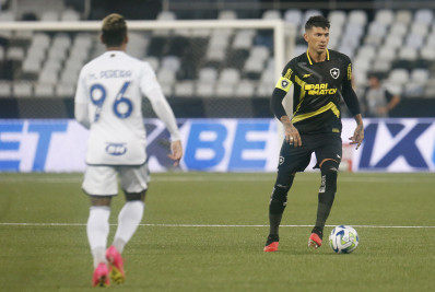 Botafogo deixa o G-4 com o empate sem gols com o Cruzeiro