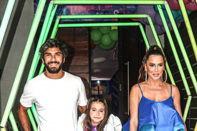 Deborah Secco e Hugo Moura comemoram aniversário da filha com festão no Rio