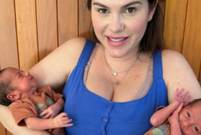 Bárbara Evans chora ao falar sobre amamentação dos gêmeos: 'Fico mais culpada'