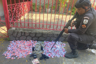 PMs prendem três traficantes no Complexo do Viradouro