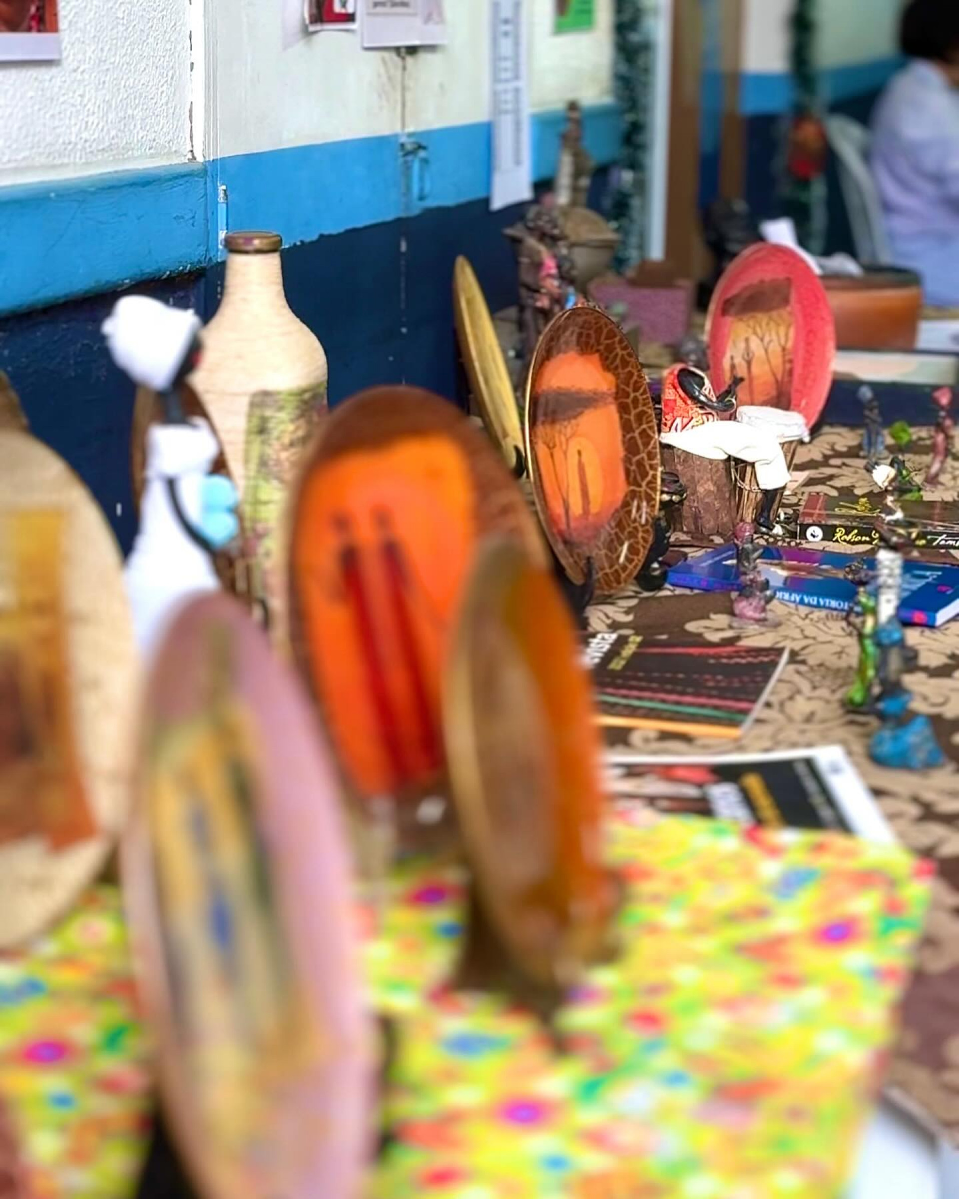 Exposi&ccedil;&atilde;o de artesanatos no Dia da Consci&ecirc;ncia Negra - Divulga&ccedil;&atilde;o / PMN