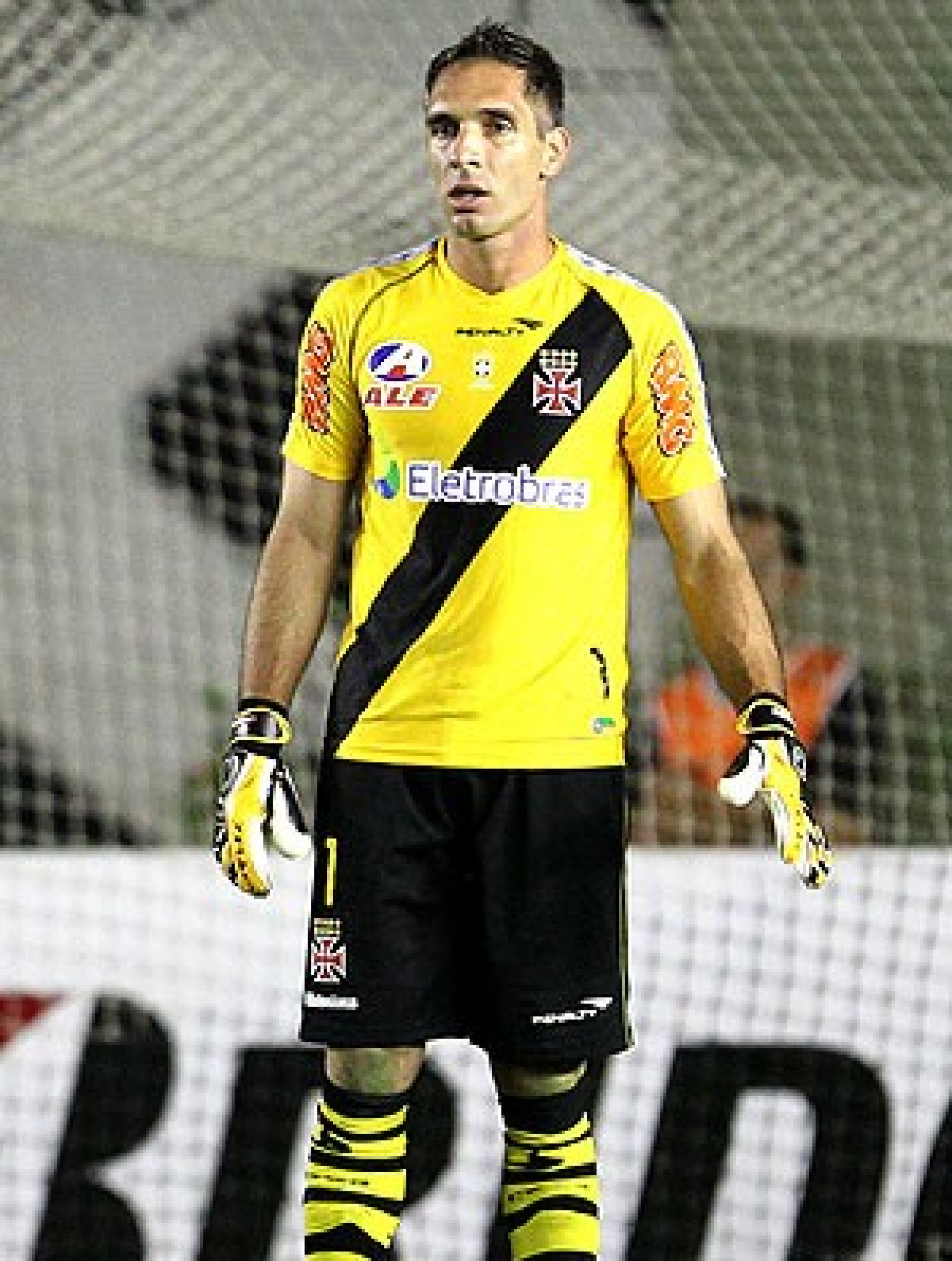 Fernando Prass jogou as 38 rodadas dos Campeonatos Brasileiros de 2010 e 2011 pelo Vasco - Divulgação / Vasco