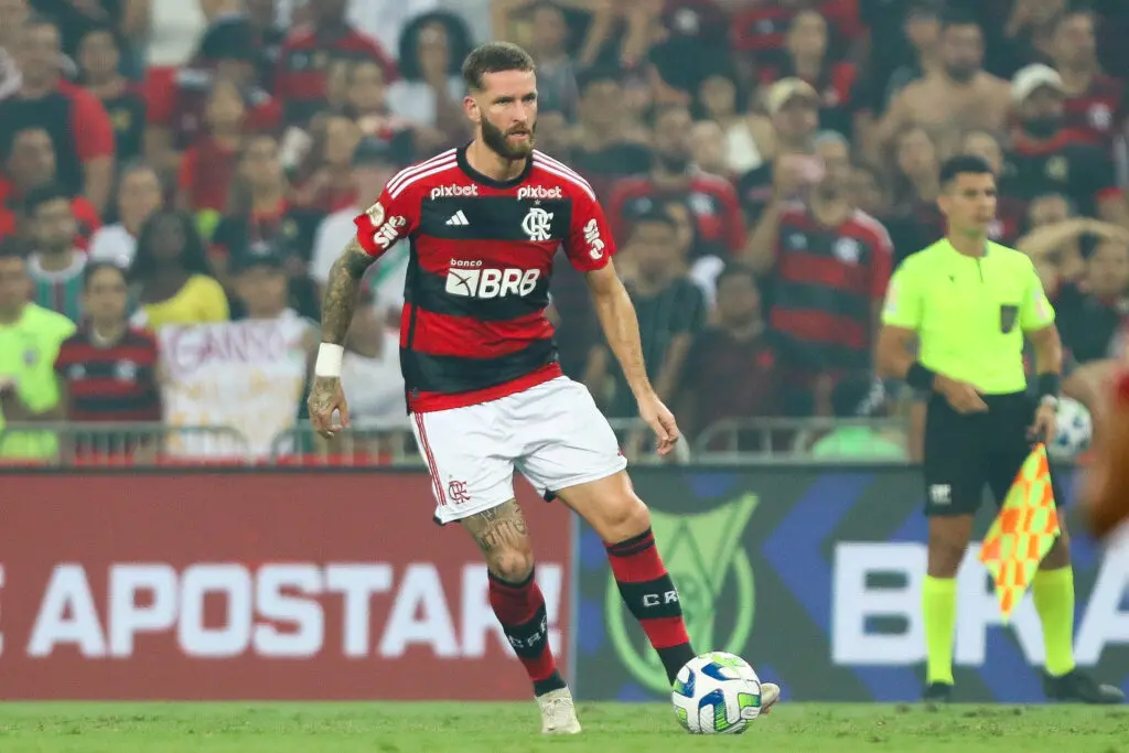 Léo Pereira será desfalque do Flamengo para o duelo contra o São Paulo