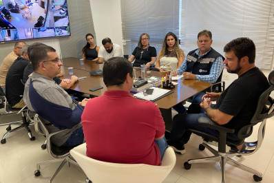 Governo de Macaé e instituições empresariais dialogam sobre ordenamento do comércio