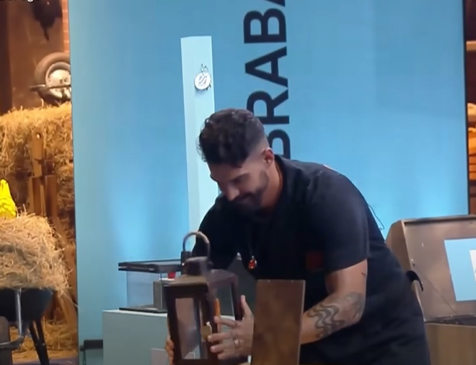 Radamés vence a prova de fogo - Reprodução de vídeo / Record TV