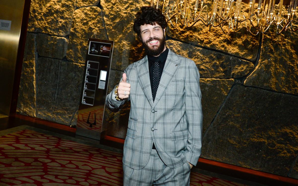 Defante - Eduardo Martins / Agnews