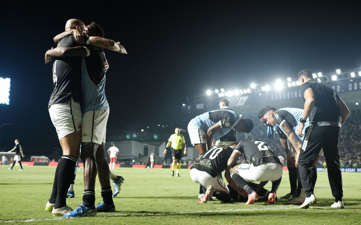 Partida entre Vasco x Bragantino pela última rodada do Campeonato Brasileiro realizado no estádio do São Januário, Rio de Janeiro. Na noite desta quarta-feira (06)
