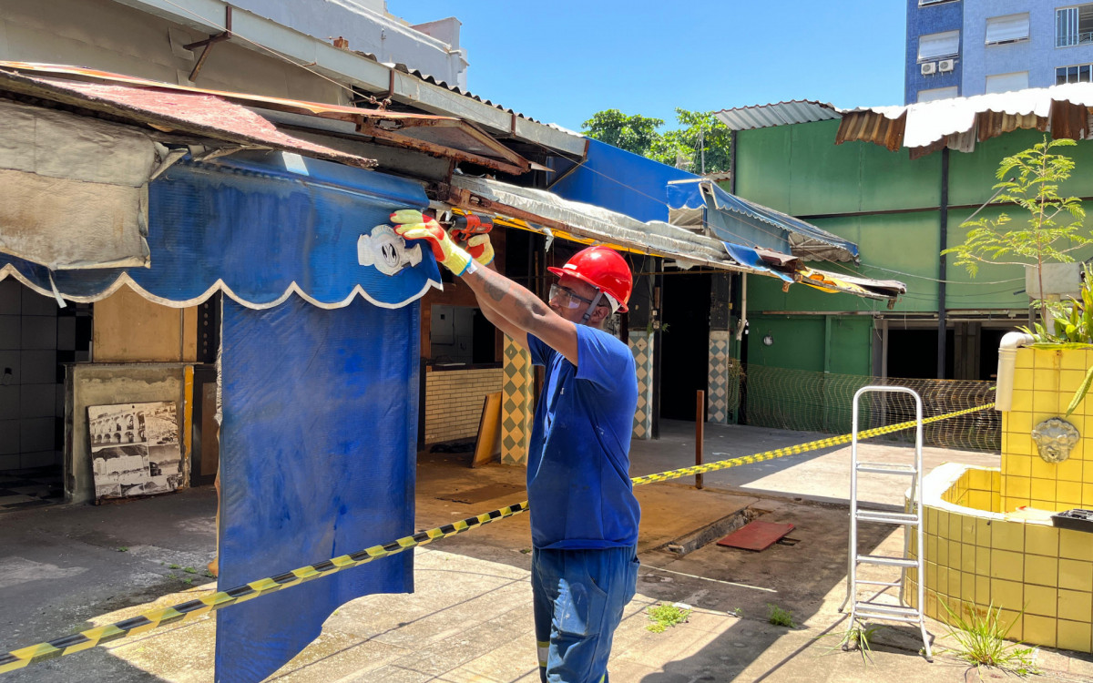 Obras de revitalização do Mercadinho São José começaram nesta quarta-feira (6)