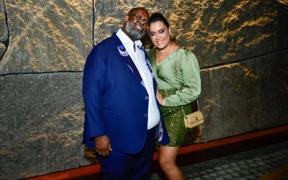 Péricles e a mulher, Lidiane Faria